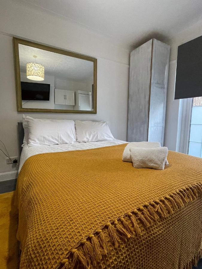 Beautiful Private Rooms In London Central Willesden Green Esterno foto