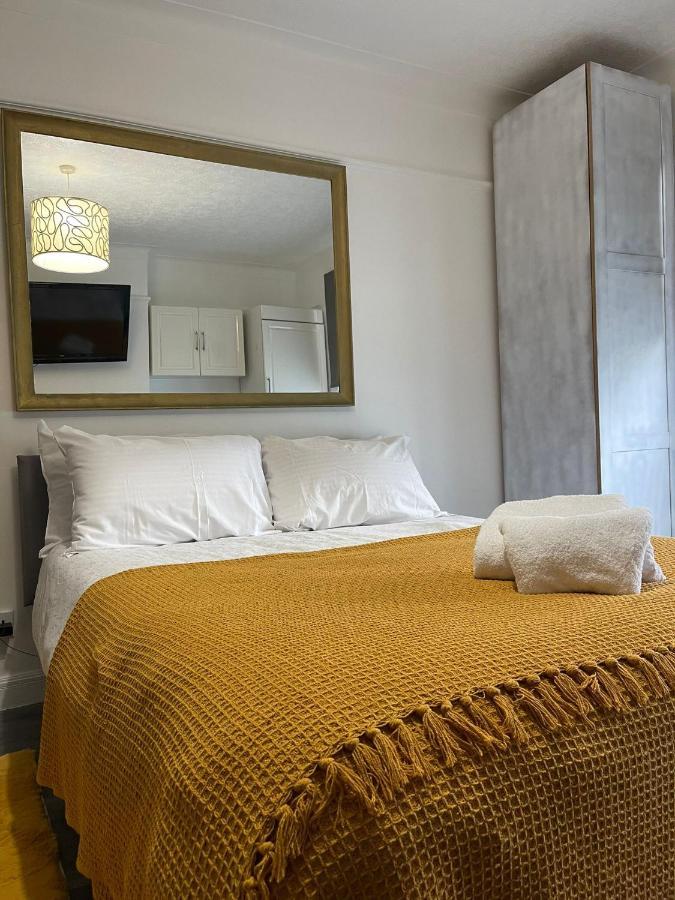Beautiful Private Rooms In London Central Willesden Green Esterno foto